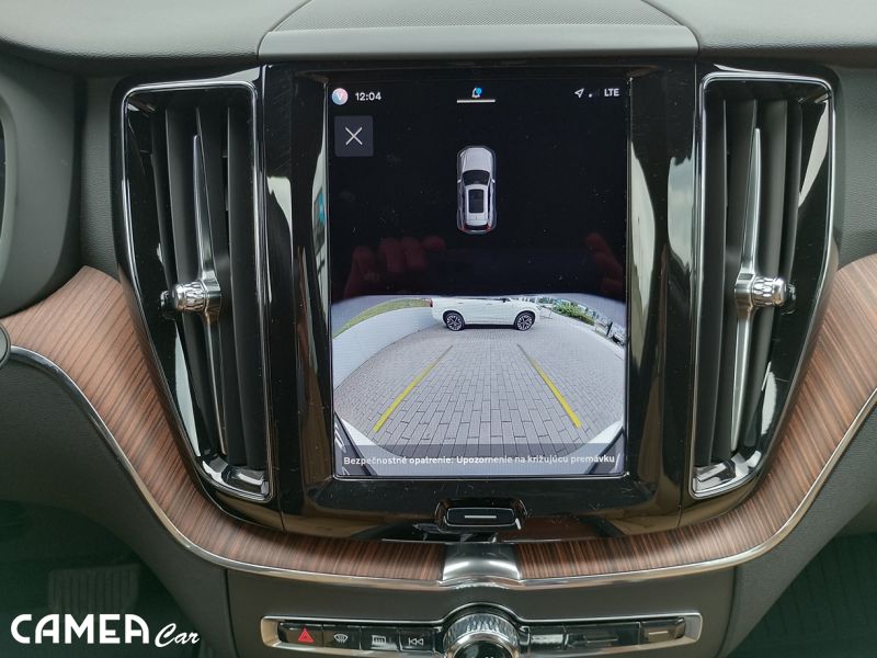 VOLVO SELEKT XC60 B5 AWD MILD-HYBRID/benzín PLUS/DARK POLESTAR