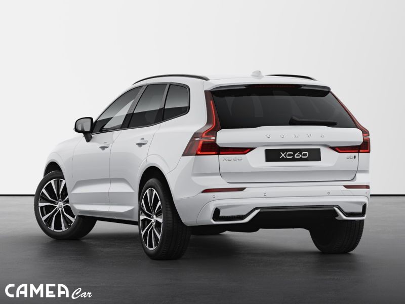 VOLVO XC60 B5 AWD MILD-HYBRID/benzín PLUS/DARK POLESTAR