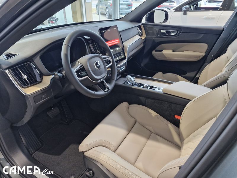 VOLVO XC60 B5 AWD MILD/HYBRID benzín PLUS/DARK *MY26