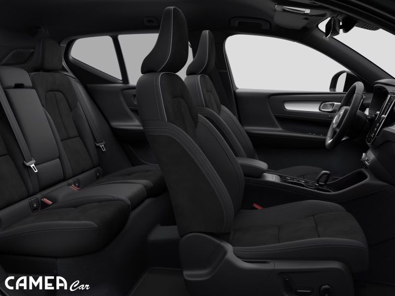 VOLVO XC40 B3 FWD 120kW PLUS/DARK AT7 MY*26
