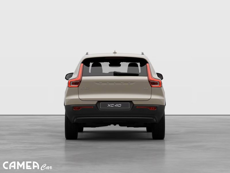 VOLVO XC40 B3 FWD 120kW PLUS/DARK AT7 MY*26