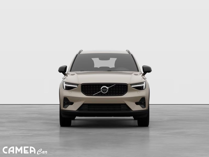 VOLVO XC40 B3 FWD 120kW PLUS/DARK AT7 MY*26