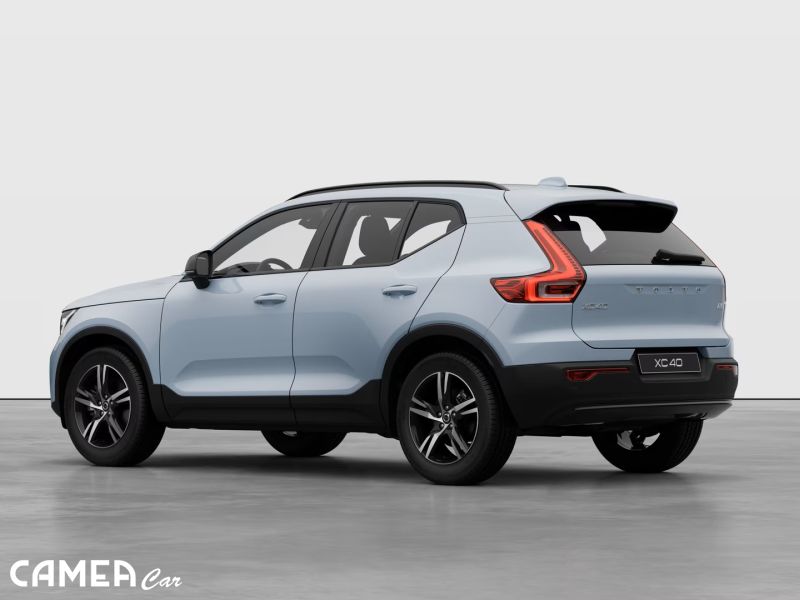 VOLVO XC40 B3 FWD 120kW PLUS/DARK AT7 MY*26