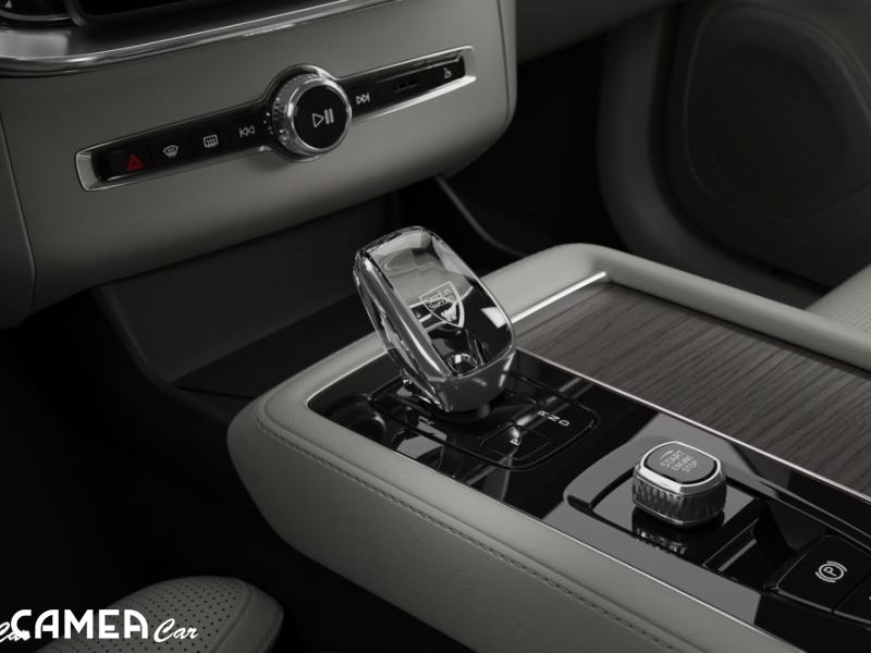 VOLVO XC90 B5 AWD 184kW ULTRA Mild Hybrid benzín  7m