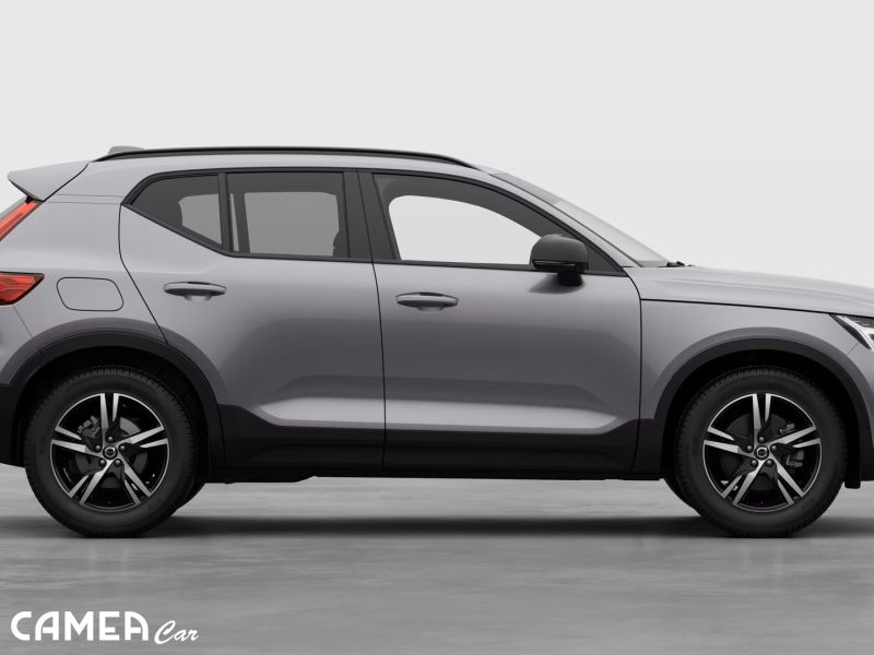 VOLVO XC40 B3 FWD 120kW PLUS/DARK AT7 MY*26