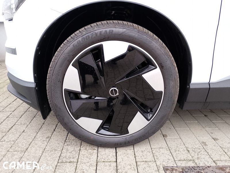 VOLVO EX30 Elektro SINGLE Motor Extended Range RWD 200kW PLUS