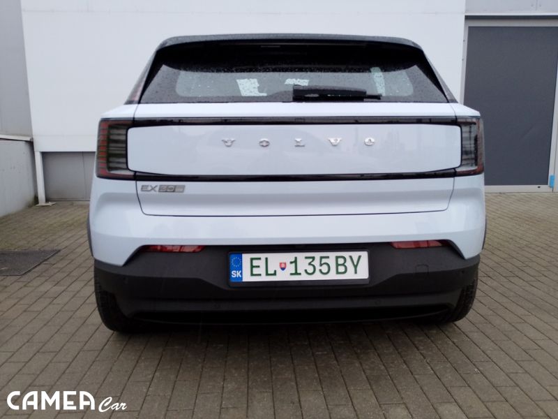 VOLVO EX30 Elektro SINGLE Motor Extended Range RWD 200kW PLUS