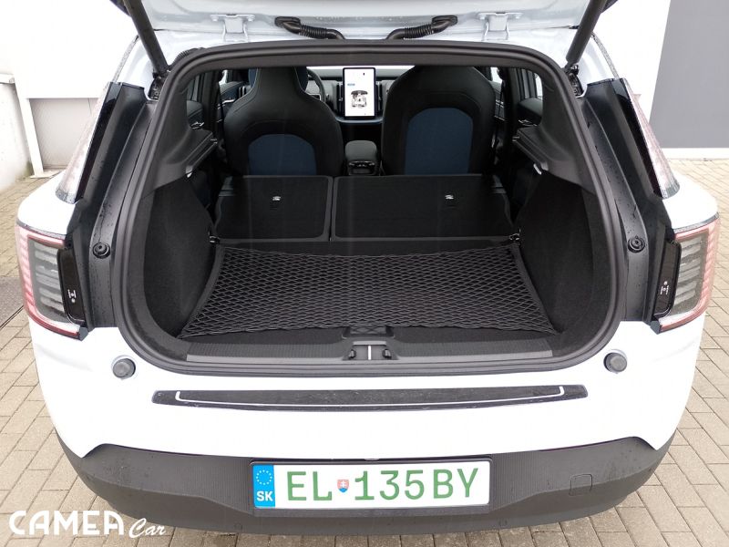 VOLVO EX30 Elektro SINGLE Motor Extended Range RWD 200kW PLUS