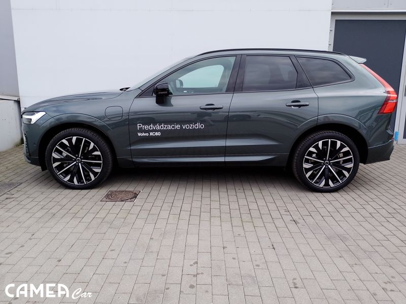 VOLVO XC60 T8 AWD PLUG-IN HYBRID PLUS/DARK MY*26
