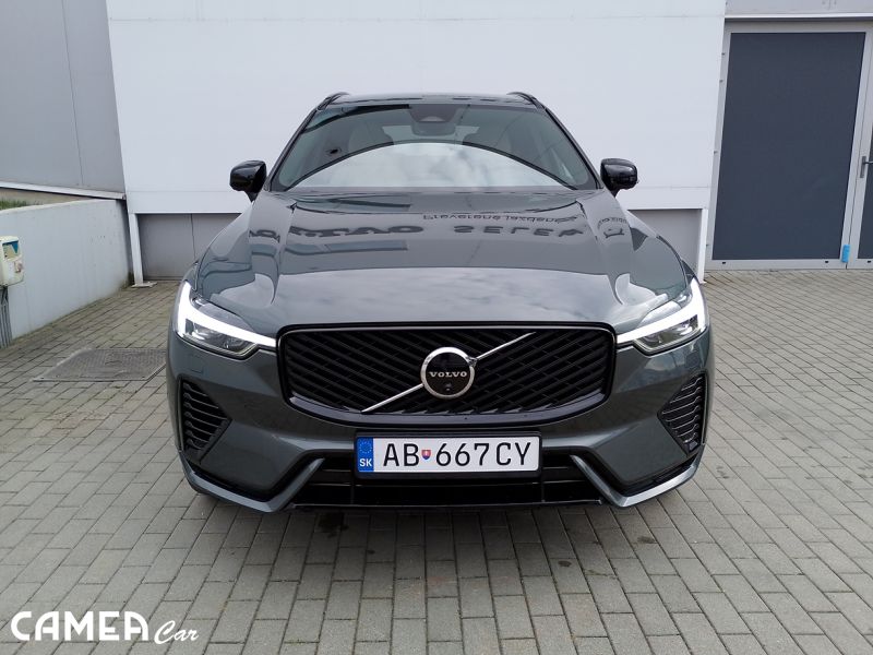VOLVO XC60 T8 AWD PLUG-IN HYBRID PLUS/DARK MY*26
