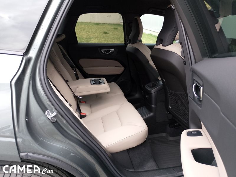 VOLVO XC60 T8 AWD PLUG-IN HYBRID PLUS/DARK MY*26