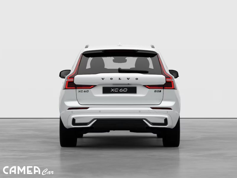 VOLVO XC60 B5 AWD BLACK EDITION MILD HYBRID 184kW PLUS