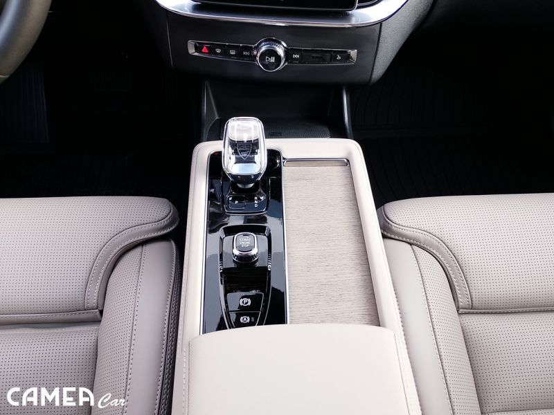 VOLVO XC90 B5 AWD PLUS/BRIGHT Milld Hybrid benzín 184kW POLESTAR