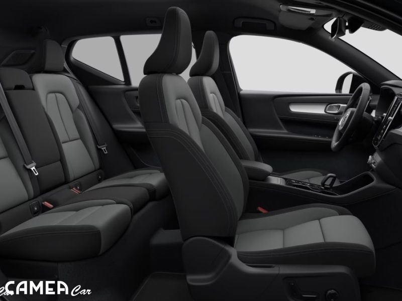 VOLVO XC40 B3 FWD 120kW PLUS/DARK AT7 MY*26