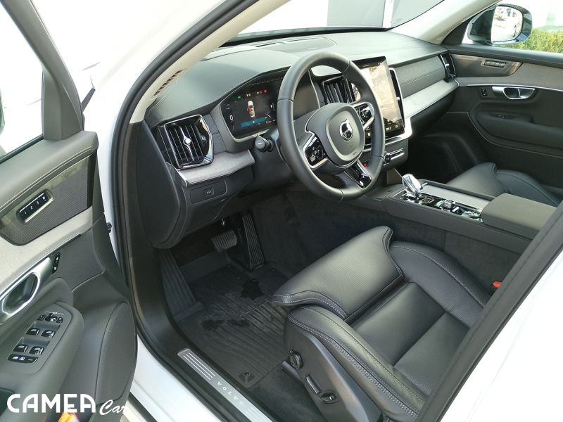VOLVO SELEKT XC90 B5 AWD PLUS/DARK Milld Hybrid benzín 184kW POLESTAR