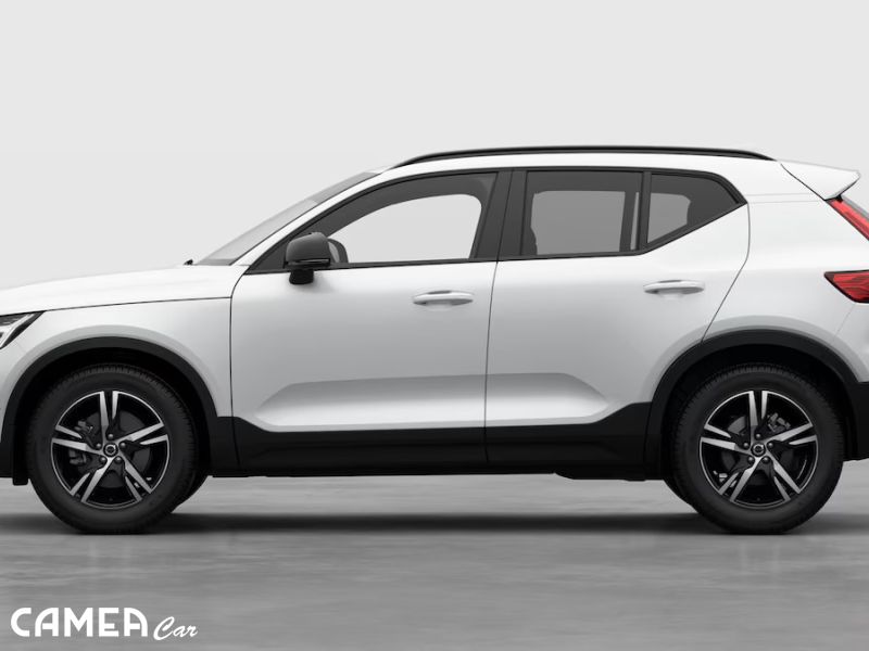 VOLVO XC40 B3 FWD 120kW Mild hybrid/PLUS Dark MY*26