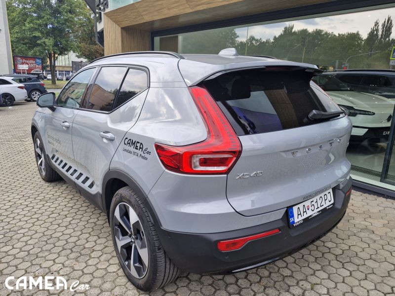!!! VOLVO XC40 B4 PLUS/DARK 145kW mild Hybrid