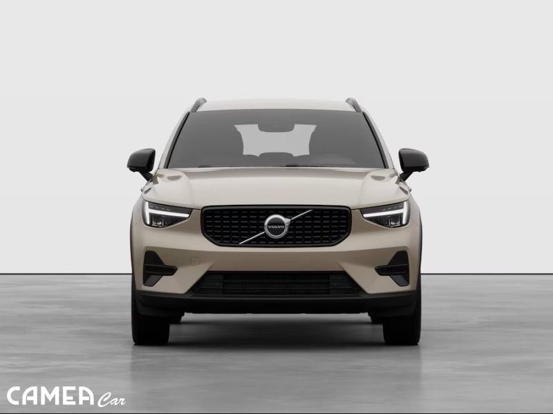 VOLVO XC40 B3 FWD 120kW PLUS/DARK AT7