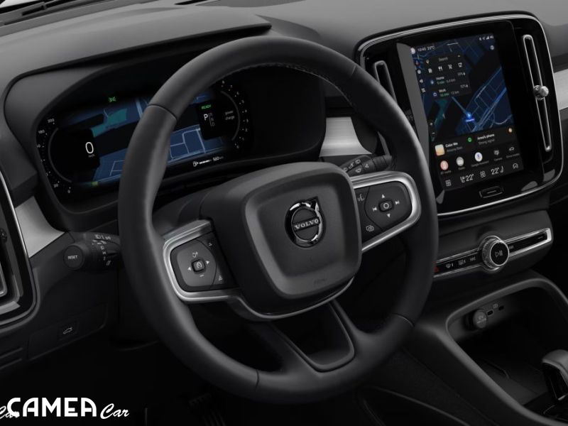 VOLVO XC40 B3 FWD 120kW PLUS/DARK AT7 MY*26