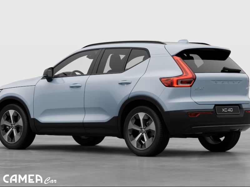 VOLVO XC40 B3 Mild hybrid Petrol PLUS/DARK  ťažné *MY26