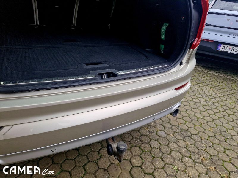 VOLVO XC90 D5 AWD MOMENTUM 173kW/DIESEL