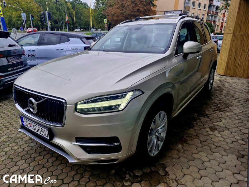 VOLVO XC90 D5 AWD MOMENTUM 173kW/DIESEL