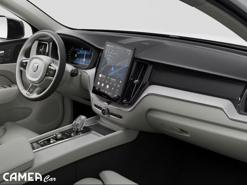 VOLVO XC60 B5 AWD Mild hybrid Petrol PLUS/DARK