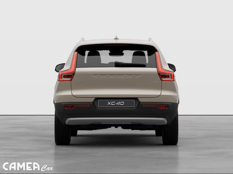 VOLVO XC40 B3 FWD 120kW AT7 CORE MY*26