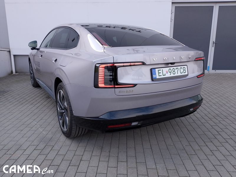 Nové VOLVO ES90 ULTRA, Single Motor Extended Range , kožený ventilovaný Nappa interiér