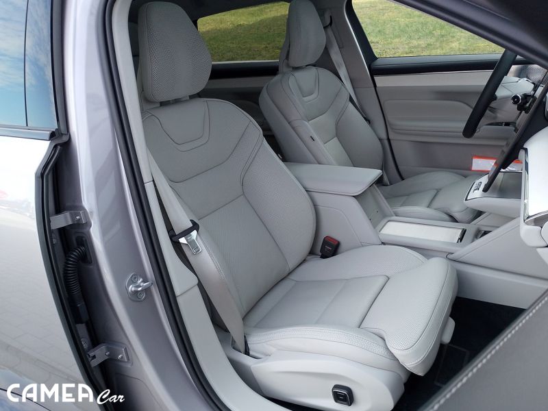 Nové VOLVO ES90 ULTRA, Single Motor Extended Range , kožený ventilovaný Nappa interiér