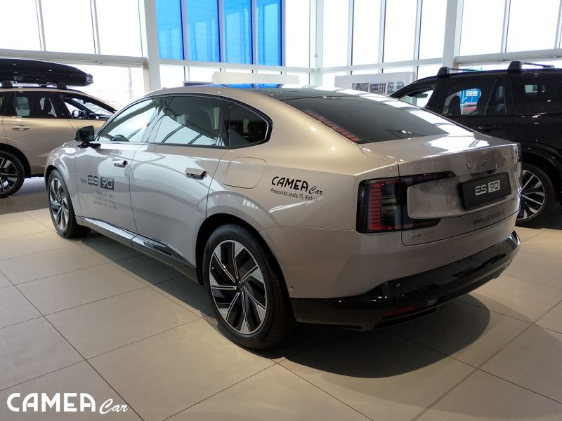 Nové VOLVO ES90 ULTRA, Single Motor Extended Range , kožený ventilovaný Nappa interiér