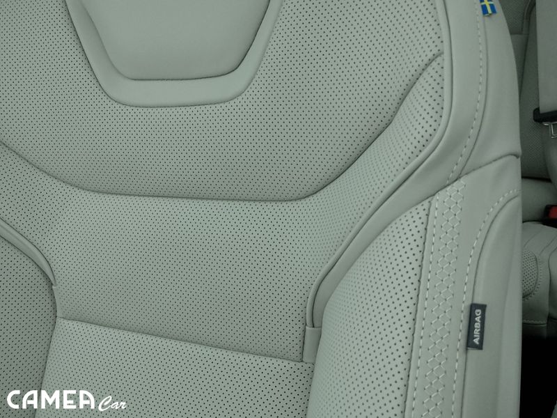 Nové VOLVO ES90 ULTRA, Single Motor Extended Range , kožený ventilovaný Nappa interiér