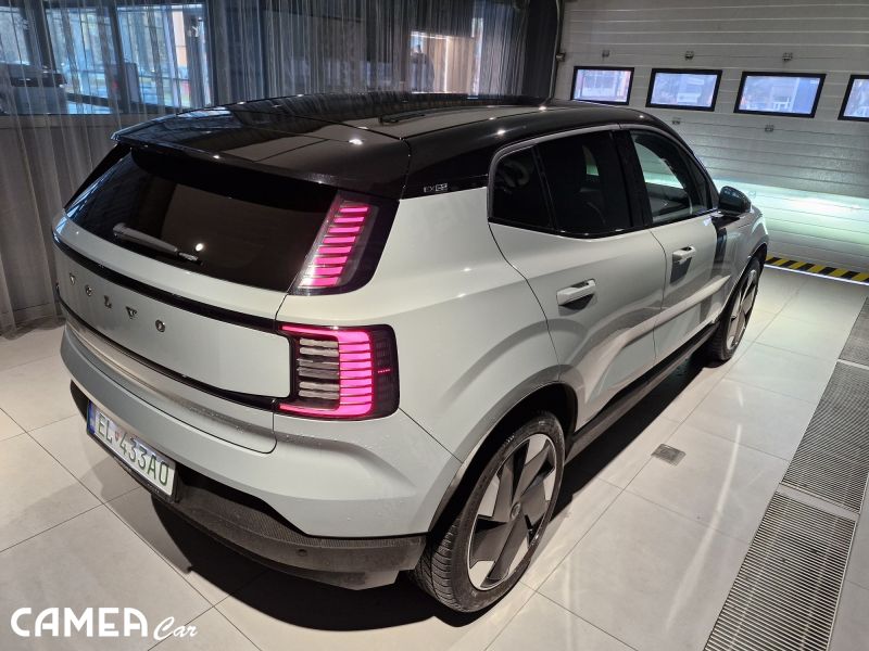 VOLVO EX30 Elektro SINGLE Motor Extended Range RWD 200kW PLUS