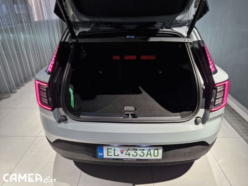 VOLVO EX30 Elektro SINGLE Motor Extended Range RWD 200kW PLUS