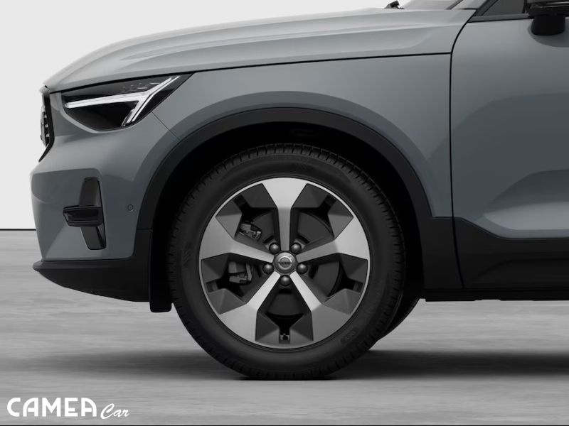 VOLVO XC40 B3 Mild hybrid Petrol Plus/DARK