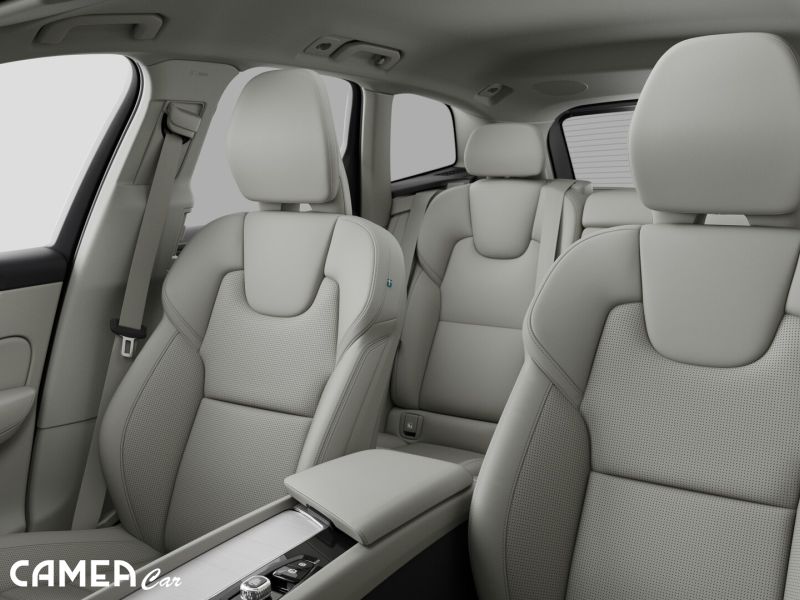 VOLVO XC60 B5 AWD MILD/HYBRID PLUS/DARK