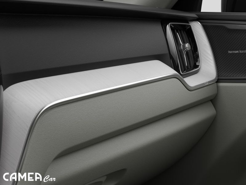 VOLVO XC60 B5 AWD MILD/HYBRID PLUS/DARK