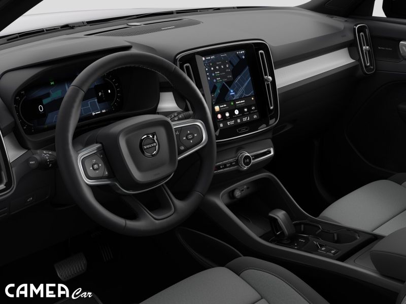 VOLVO XC40 B3 FWD 120kW PLUS/DARK AT7