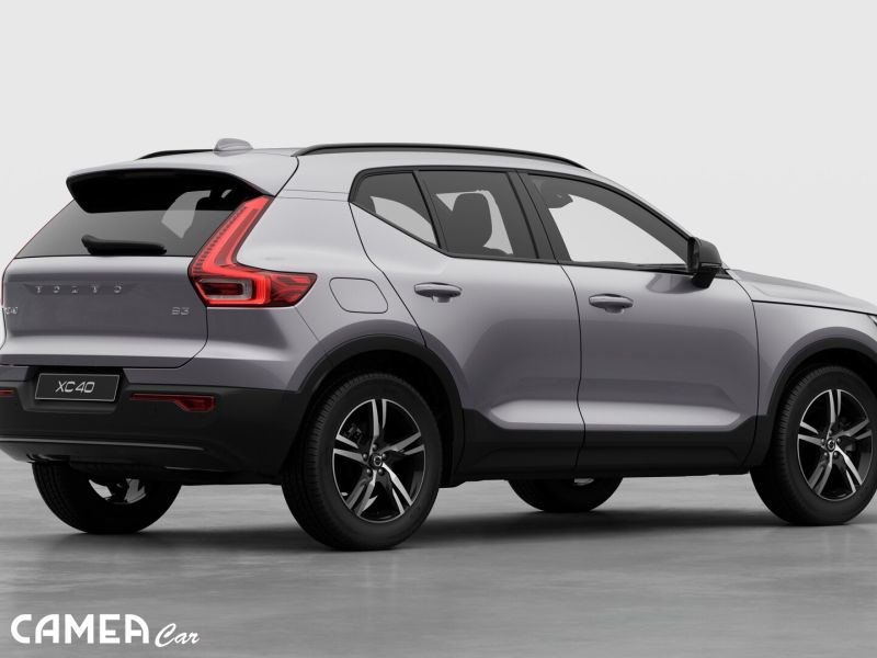VOLVO XC40 B3 FWD 120kW PLUS/DARK AT7