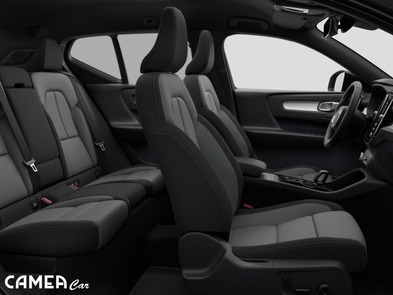 VOLVO XC40 B3 FWD 120kW PLUS/DARK AT7