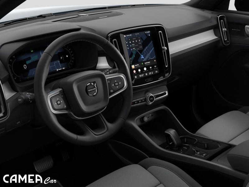 VOLVO XC40 B3 FWD 120kW PLUS/DARK AT7