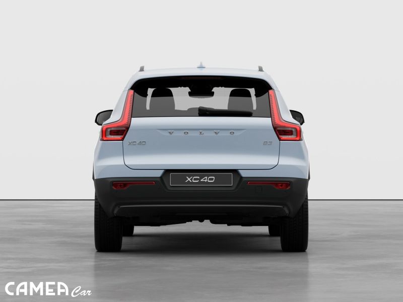 VOLVO XC40 B3 FWD 120kW PLUS/DARK AT7