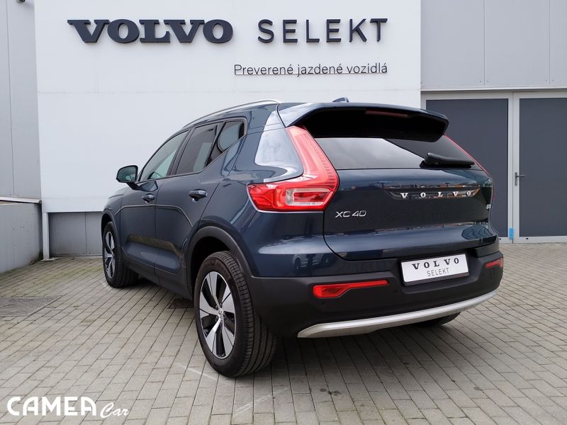 VOLVO SELEKT XC40 B3 FWD 120kW AT7 CORE Mild hybrid/benzín