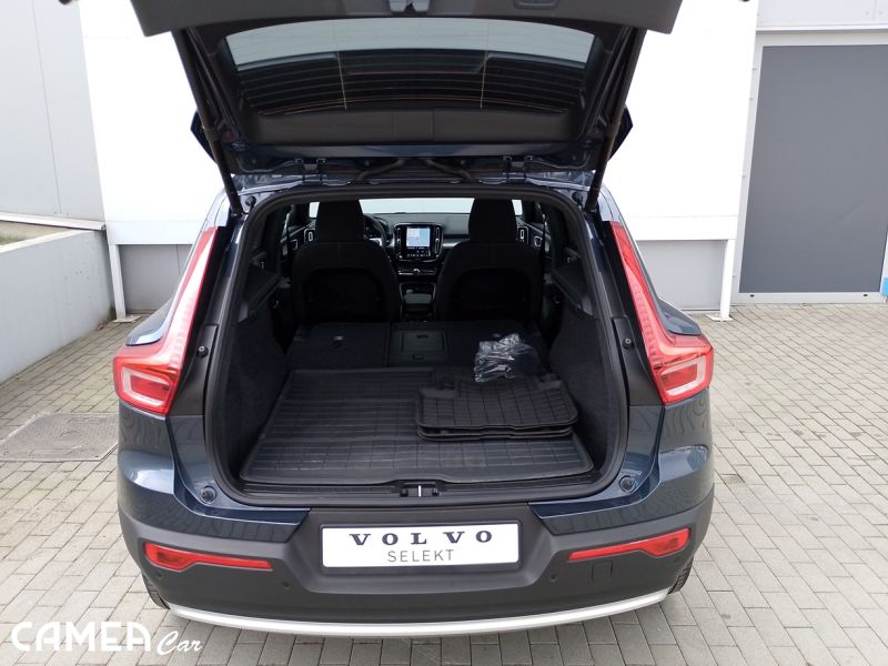 VOLVO SELEKT XC40 B3 FWD 120kW AT7 CORE Mild hybrid/benzín