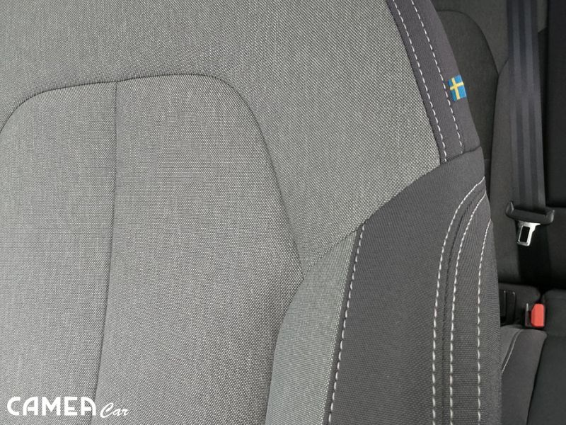 VOLVO SELEKT XC40 B3 FWD 120kW AT7 CORE Mild hybrid/benzín