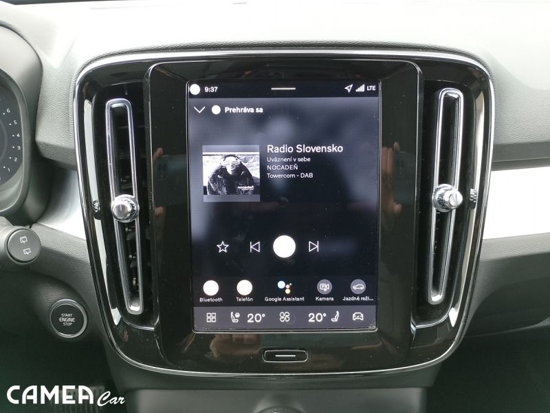 VOLVO SELEKT XC40 B3 FWD 120kW AT7 CORE Mild hybrid/benzín