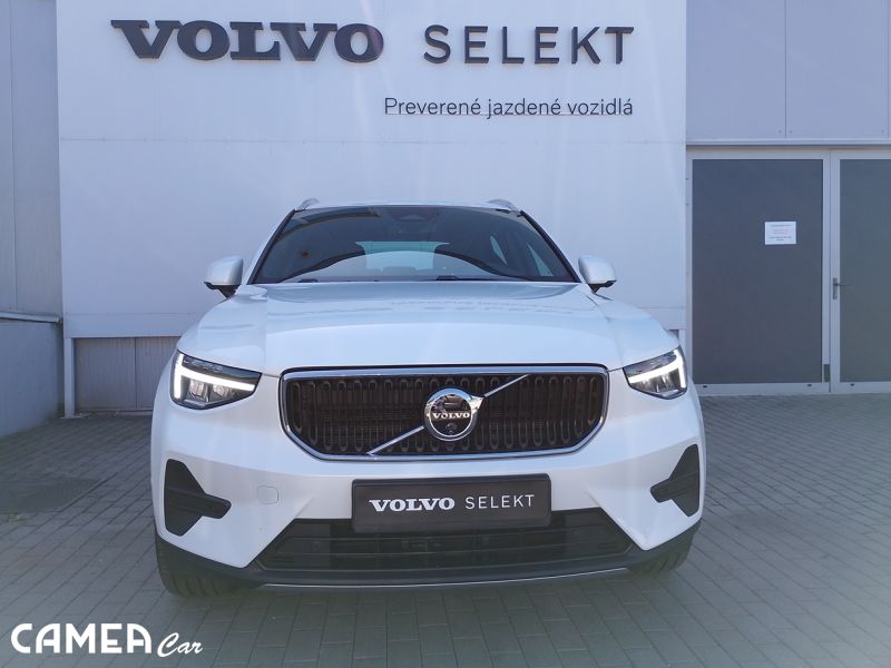 VOLVO SELEKT XC40 B3 FWD 120kW AT7 CORE Mild hybrid/benzín