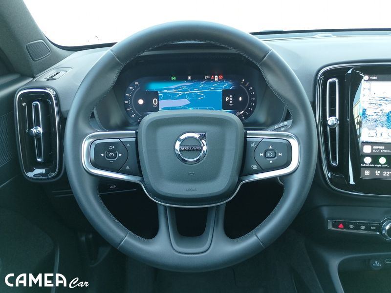 VOLVO SELEKT XC40 B3 FWD 120kW AT7 CORE Mild hybrid/benzín