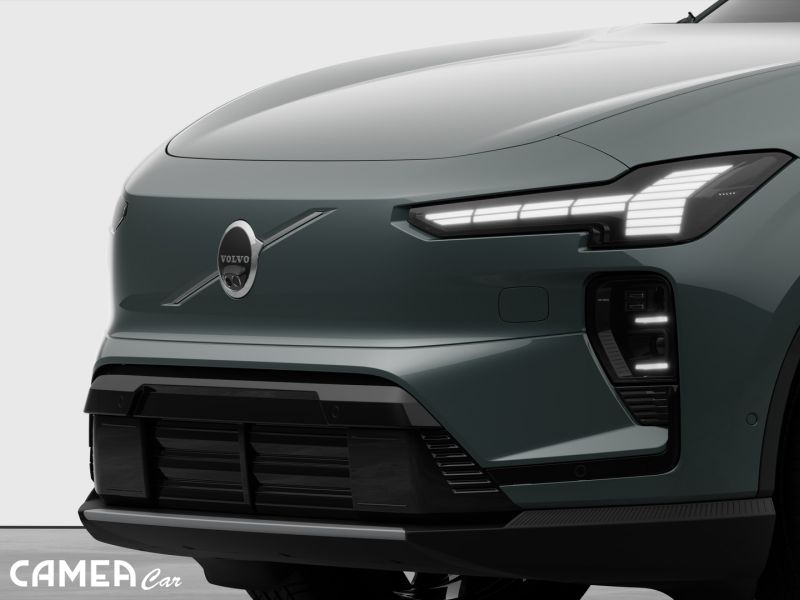 VOLVO EX60 TWIN MOTOR ELECTRIC ULTRA P10