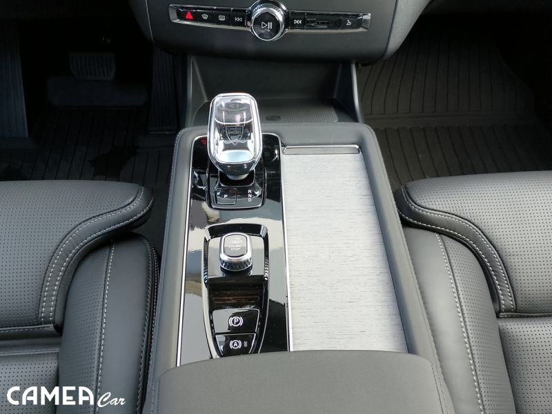 VOLVO XC90 B5 AWD PLUS/DARK Milld Hybrid benzín 184kW POLESTAR